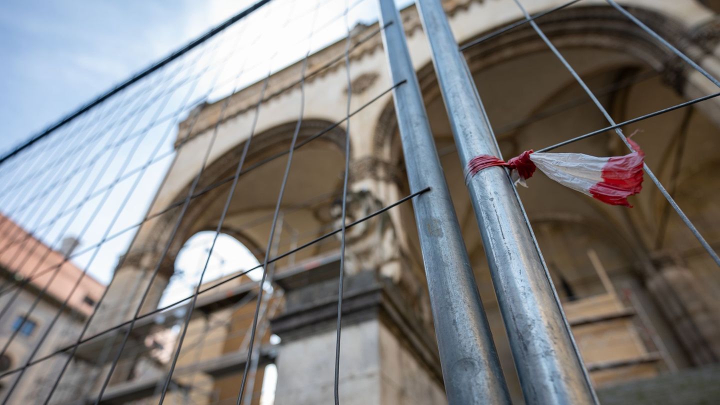 Millionenschwere Sanierung: Feldherrnhalle in München wird zur Baustelle