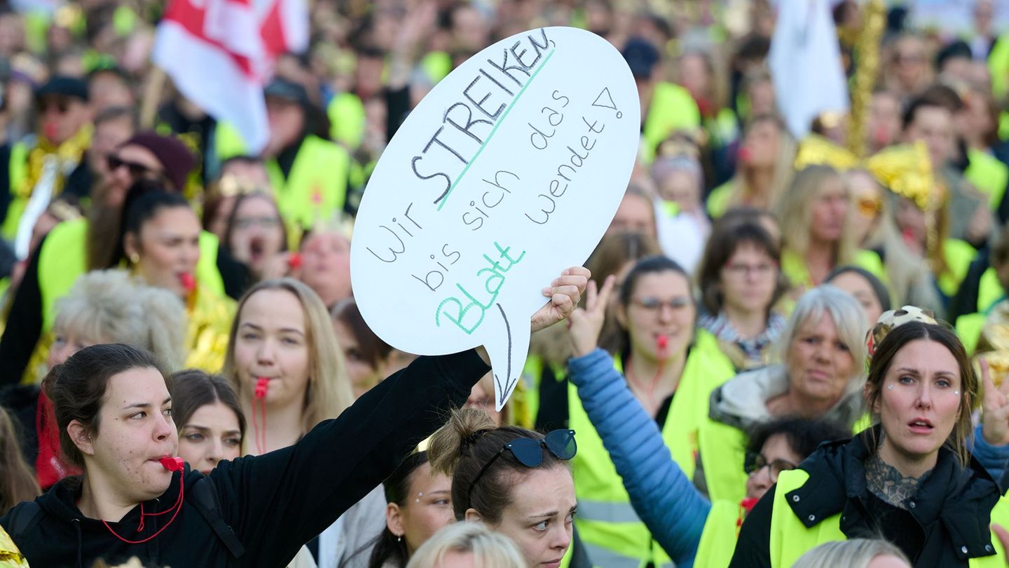 Tarifstreit: Zehntausende im öffentlichen Dienst kämpfen für mehr Geld