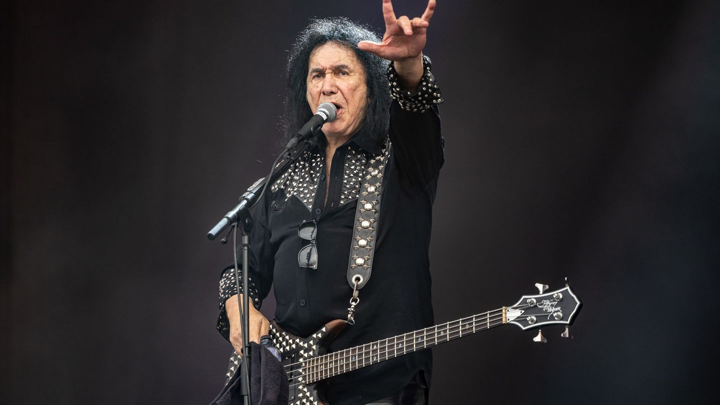 Ehemaliger Kiss-Musiker: Teures Fan-Erlebnis: Ein Tag als Assistent von Gene Simmons