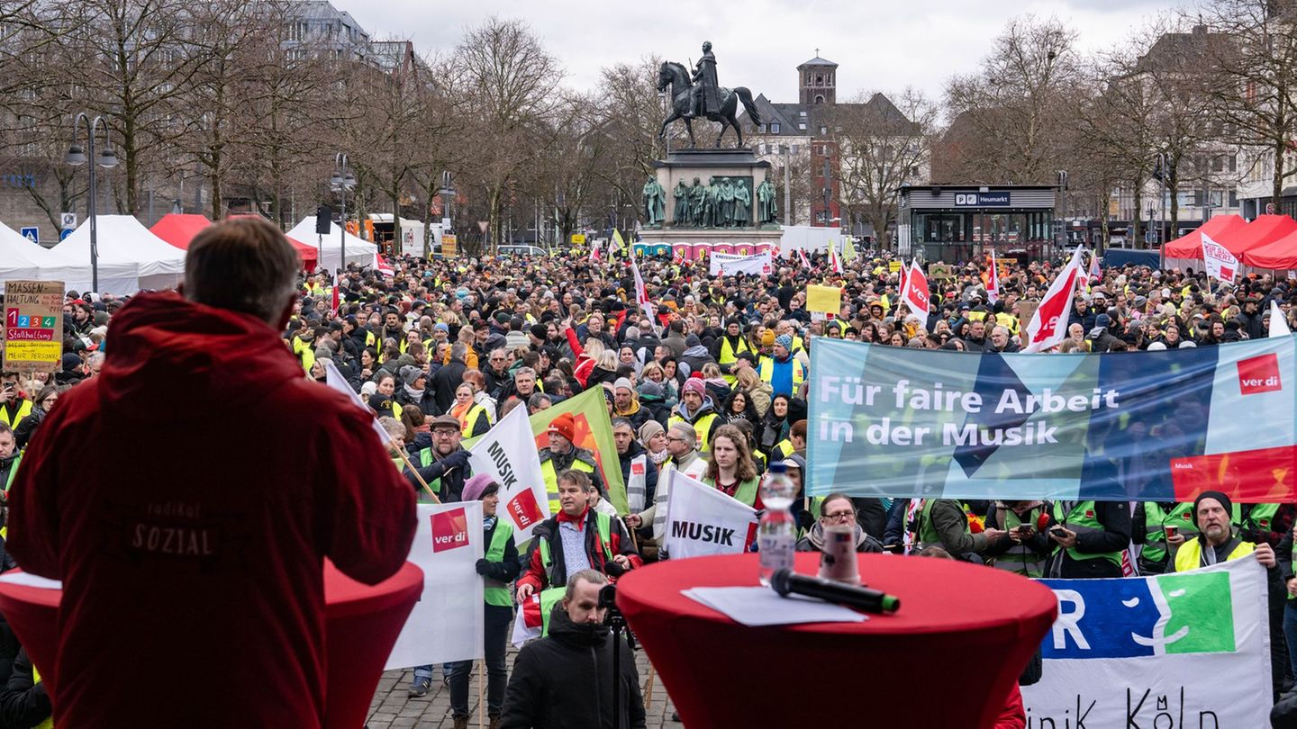 Tarifstreit: Gewerkschaft will Druck beim öffentlichen Dienst hoch halten