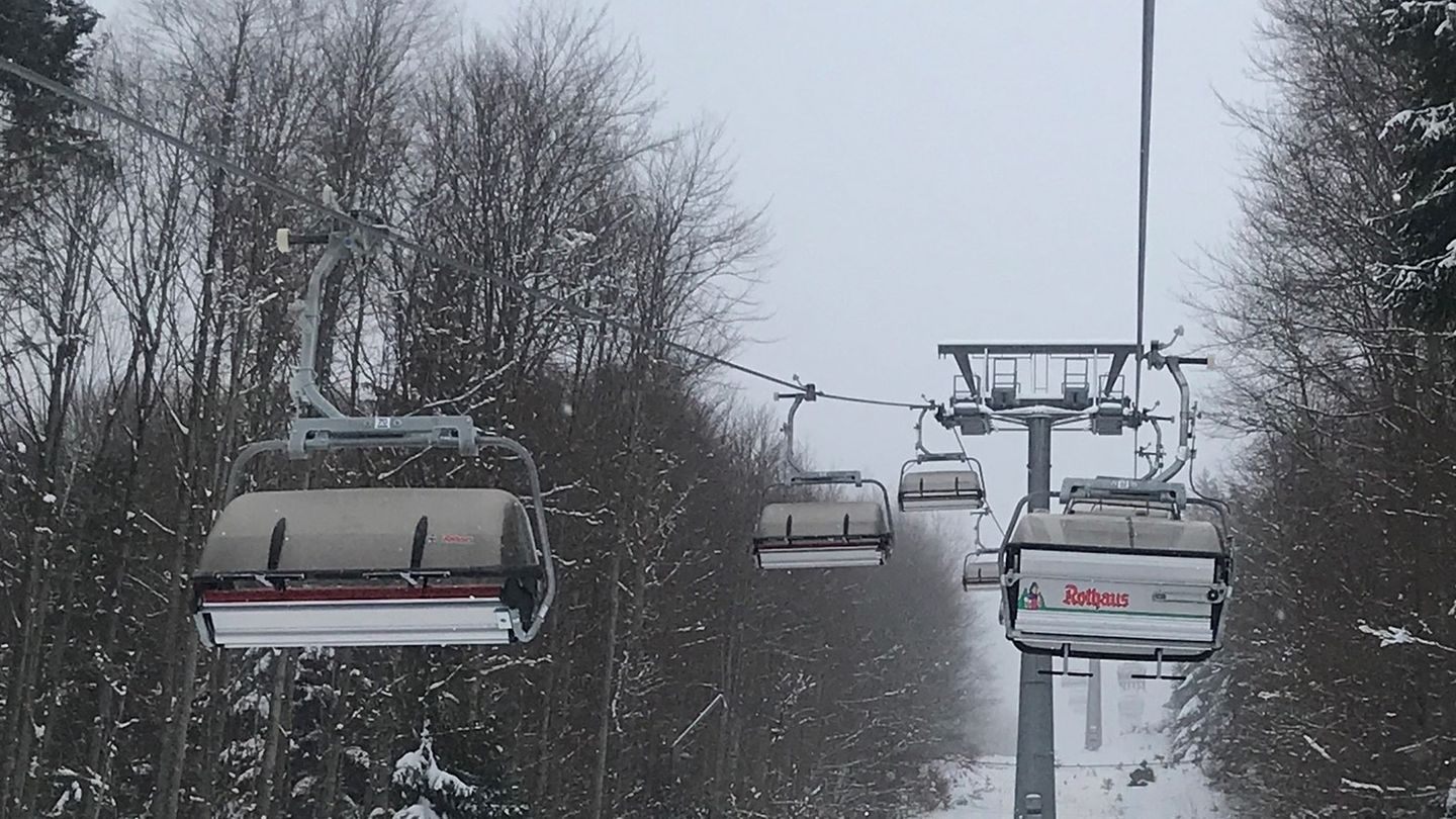 Unfall bei Wintersport: Kind fällt aus Skilift – Staatsanwaltschaft ermittelt