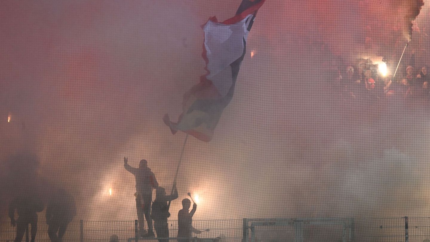 Fußball-Bundesliga: Vier Pyro-Urteile: Wieder hohe Strafen für Union Berlin