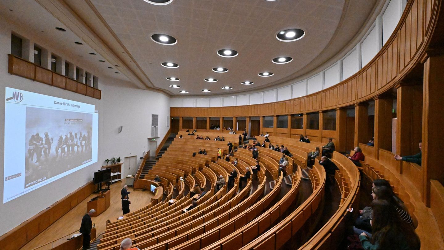 Finanzen: Hochschulen wollen Pensionskosten auslagern