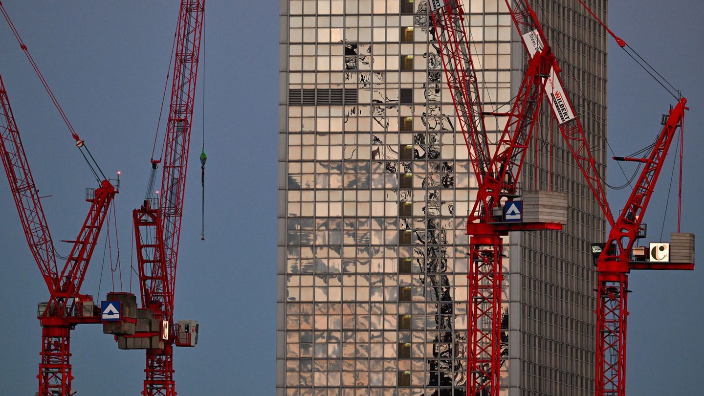 Wirtschaftswachstum: Ifo senkt Konjunkturprognose – auch wegen Trump