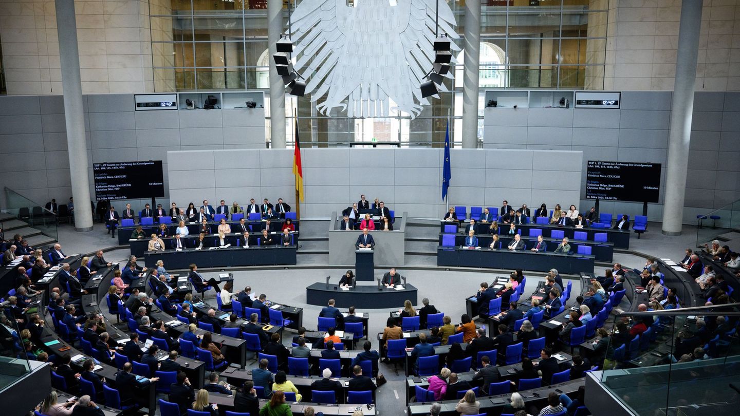 Milliarden-Finanzpaket: Union und SPD bei Votum über Finanzpaket vor erstem Test