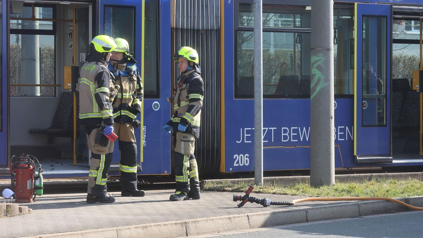 Gera: Feuerangriff auf Frau in Straßenbahn – Ehemann festgenommen