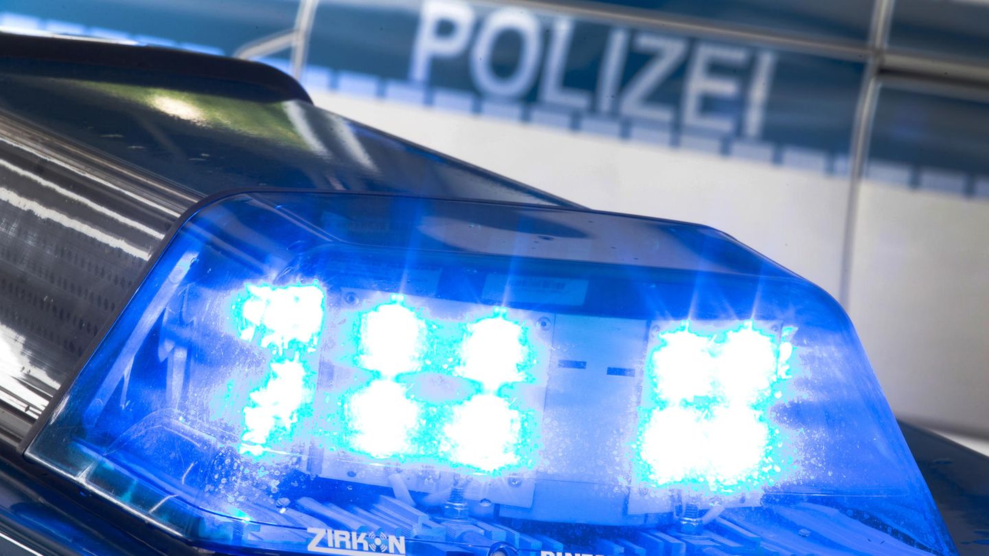 Baden-Württemberg: Zweijähriger Junge nach stundenlanger Suchaktion im Wald gefunden