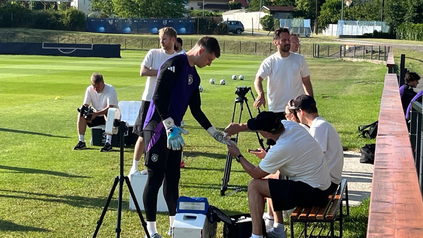 Fußball-EM: Atubolu-Ersatz bei U21 bereit – Torwart-Tradition in Familie