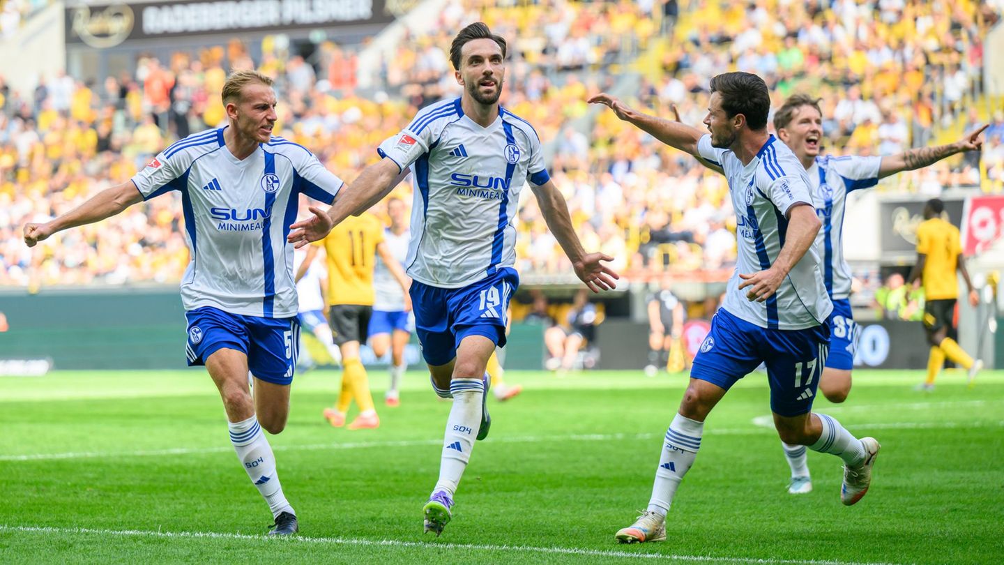 2. Fußball-Bundesliga: FC Schalke siegt durch Elfmetertor in Dresden