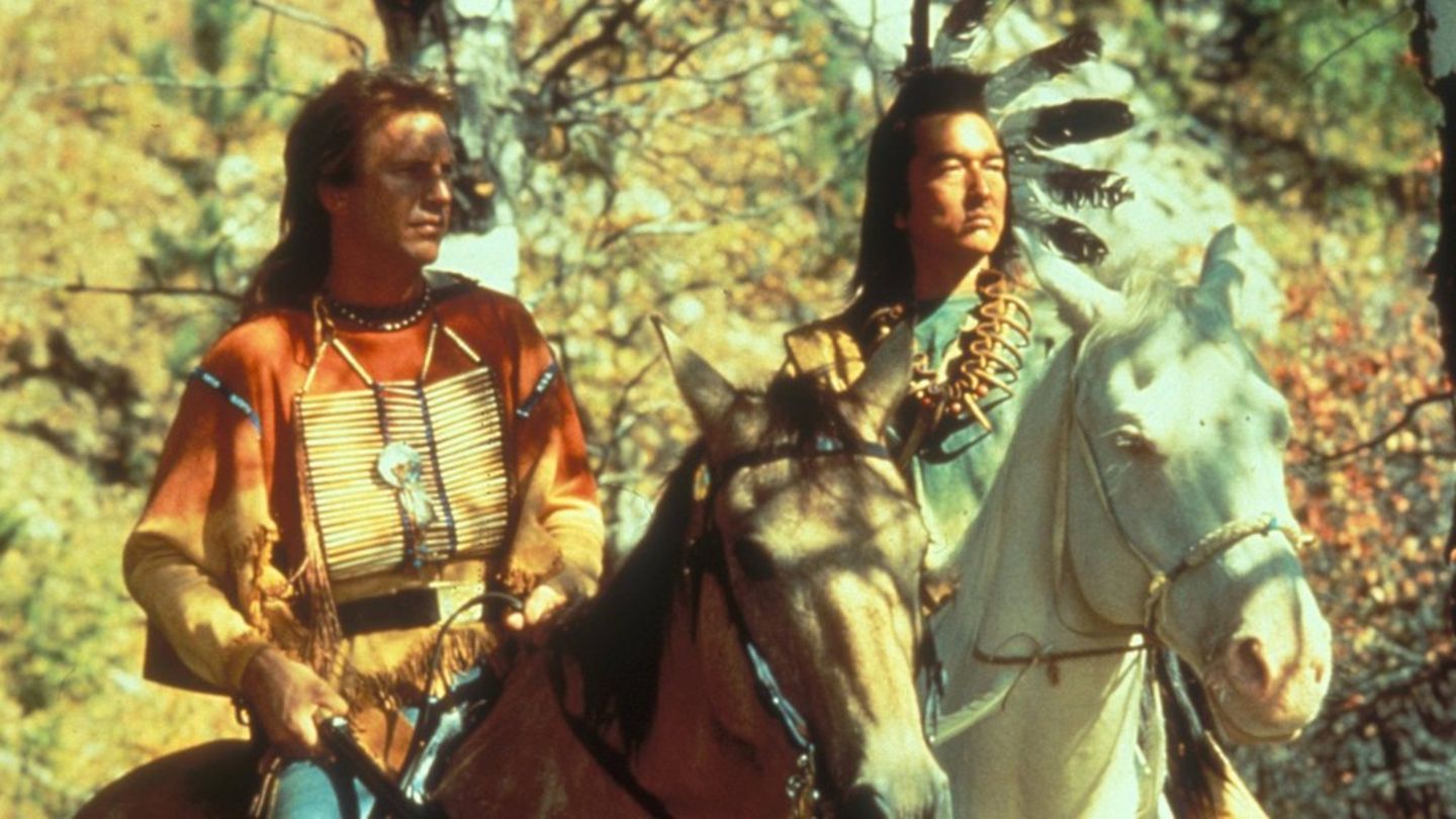 Abschied von „Der mit dem Wolf tanzt“-Star: Kevin Costner verabschiedet Graham Greene