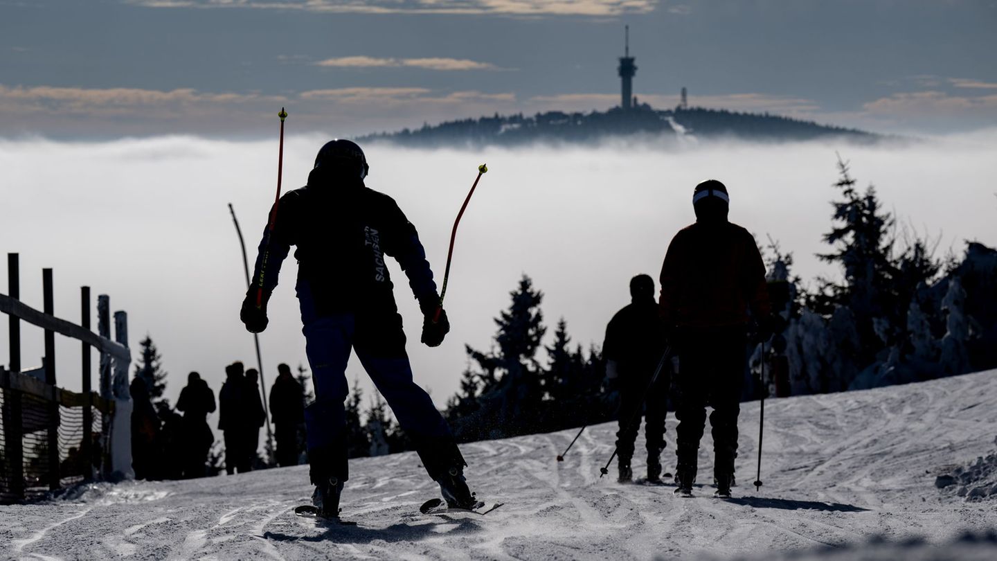 Tourismus & Wintersport: Verkauf des Skigebiets am Fichtelberg stockt