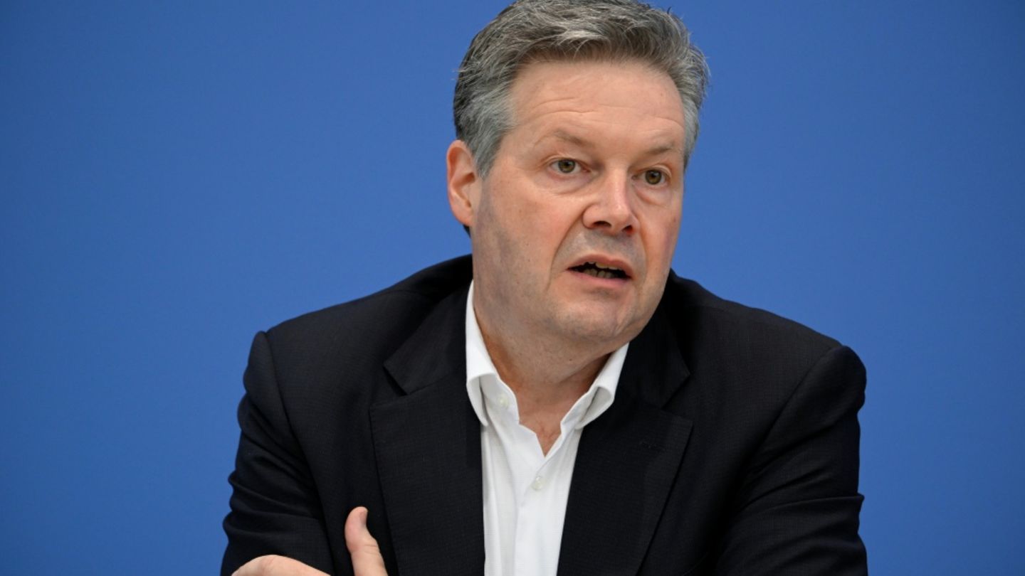 Rückschlag für Verkehrsminister Schnieder: Kandidat für wichtigen Bahn-Posten verzichtet